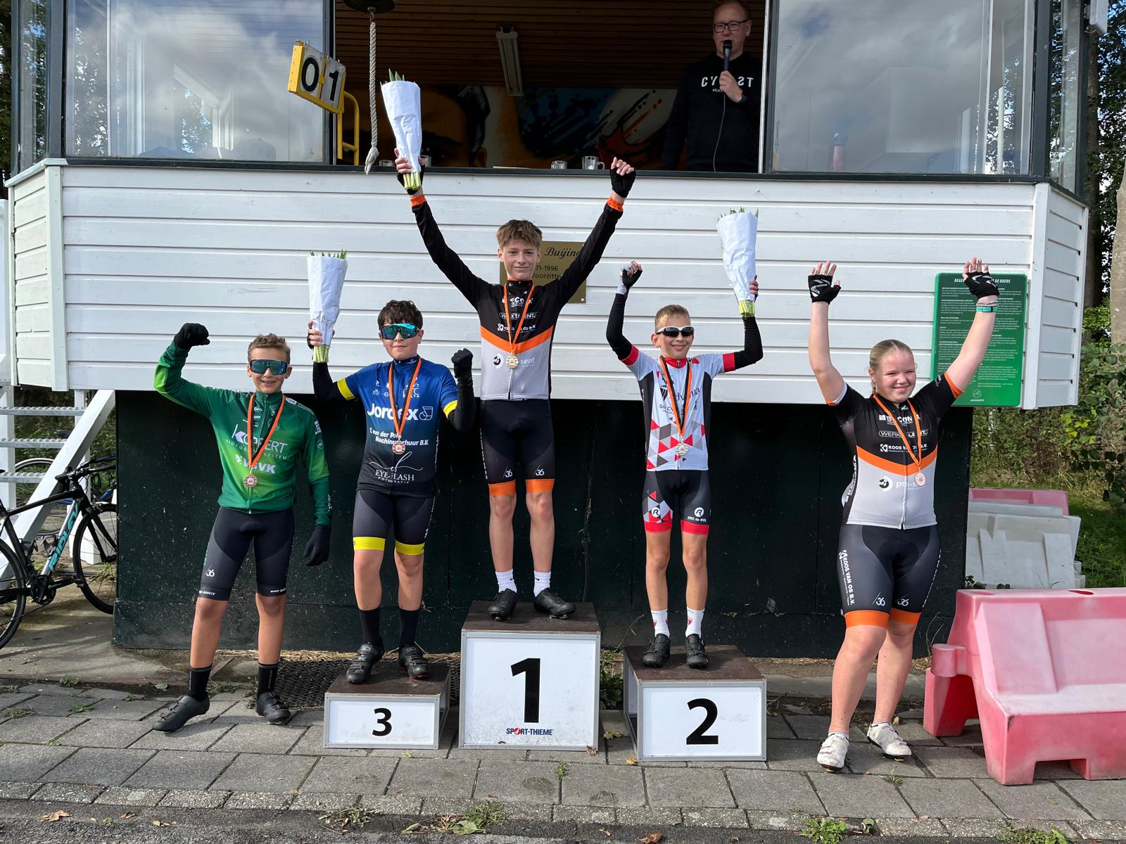 podium cat. 6
